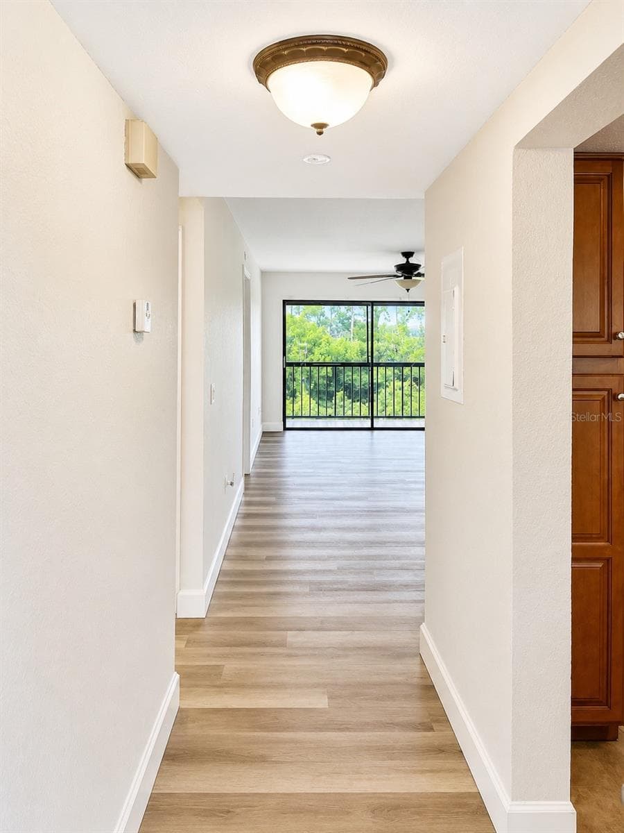 1054 LOTUS COVE COURT — photo 3 of 54