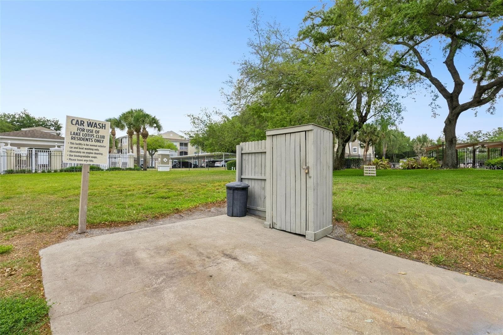 1054 LOTUS COVE COURT — photo 34 of 54