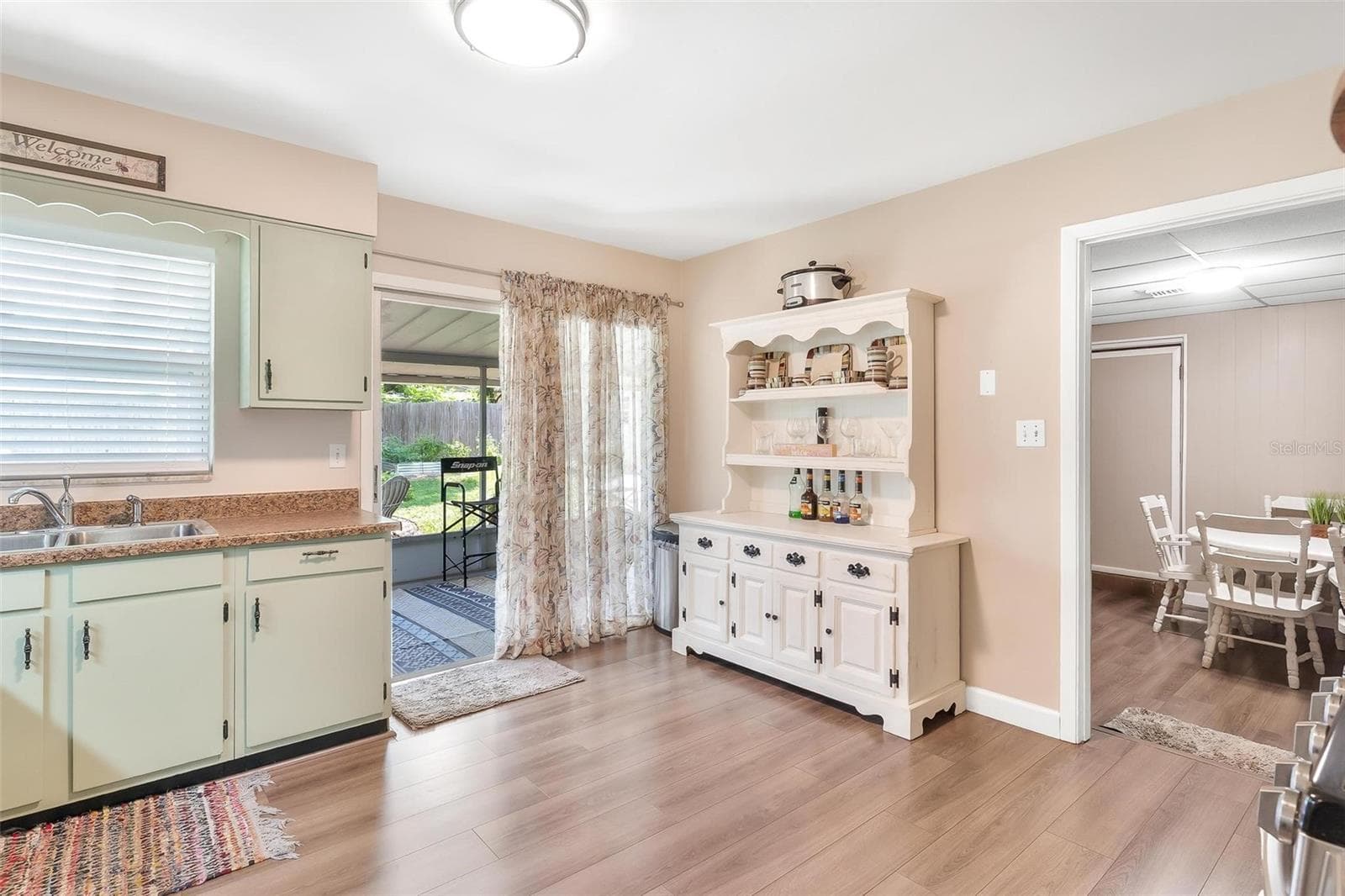 709 CINDY AVENUE — photo 10 of 33
