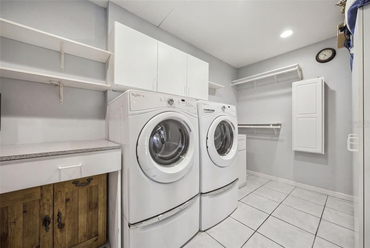 4305 89TH STREET — photo 37 of 38