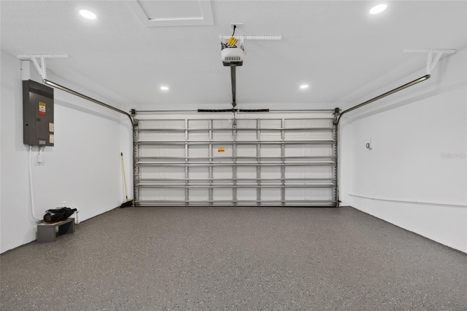12114 RHONDA TERRACE — photo 38 of 46