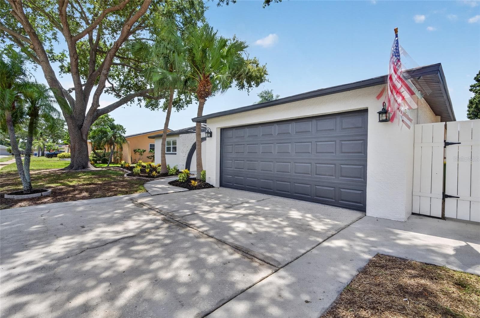 12114 RHONDA TERRACE — photo 4 of 46