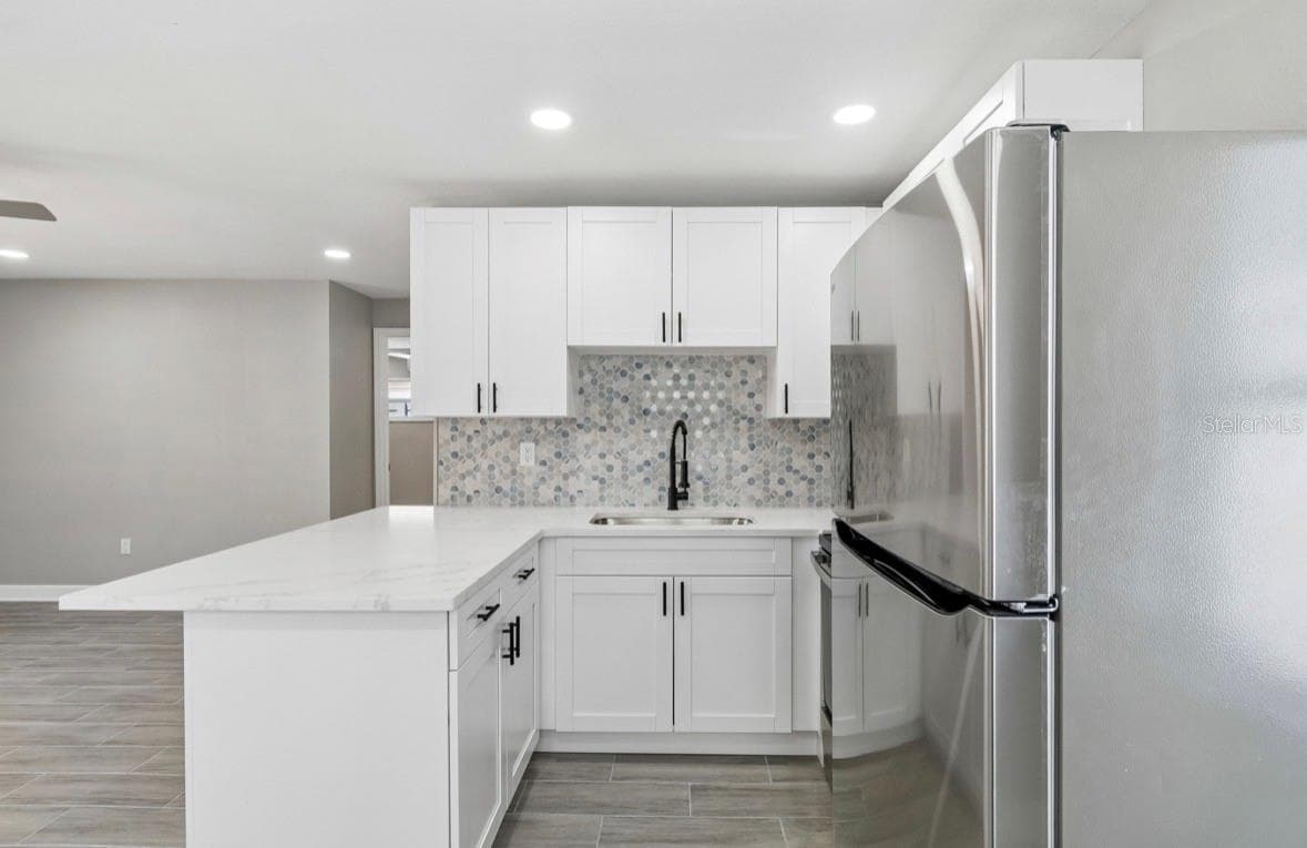 14906 BAYSHORE DRIVE — photo 9 of 54