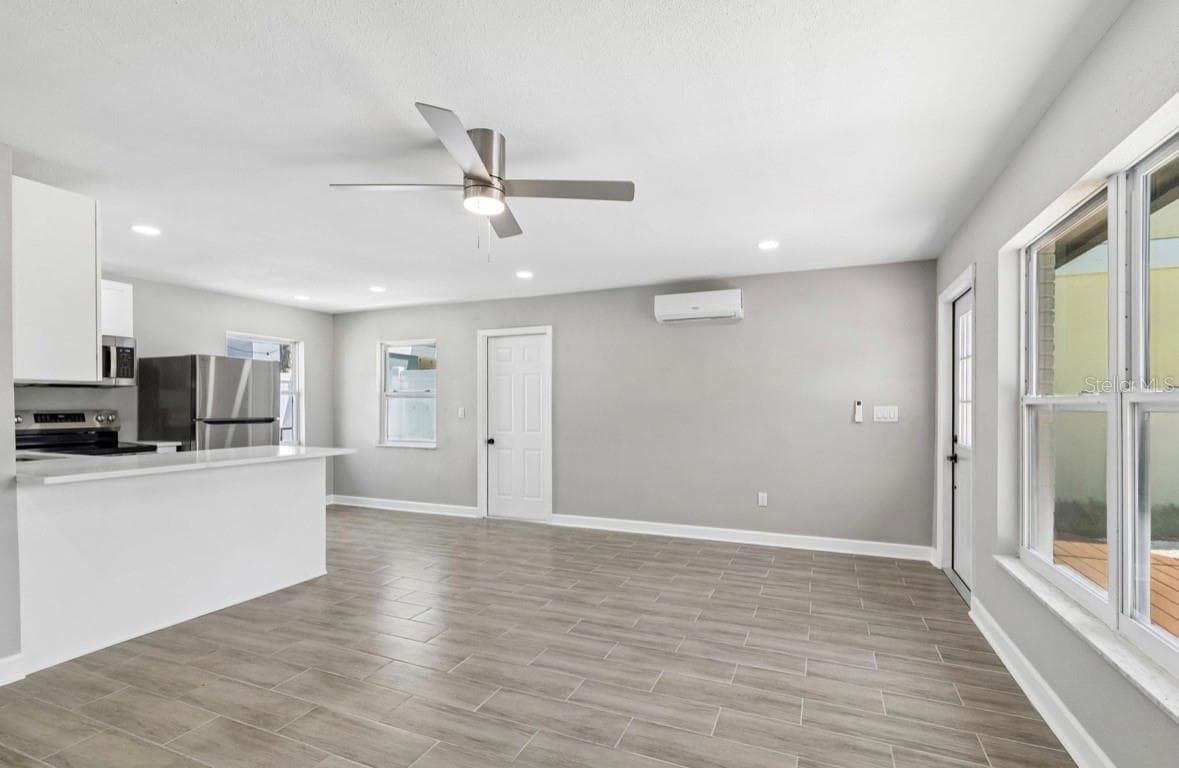 14906 BAYSHORE DRIVE — photo 15 of 54