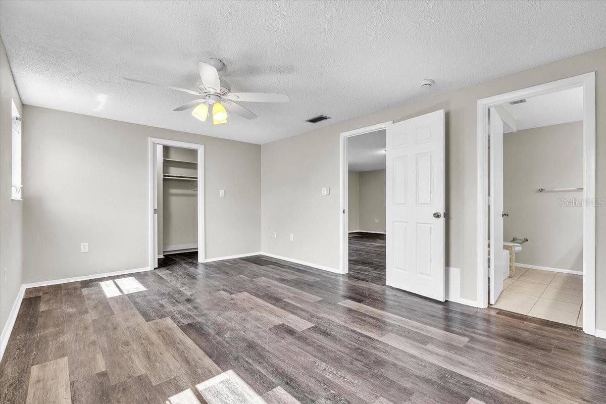 528 MAGNOLIA AVENUE — photo 17 of 40