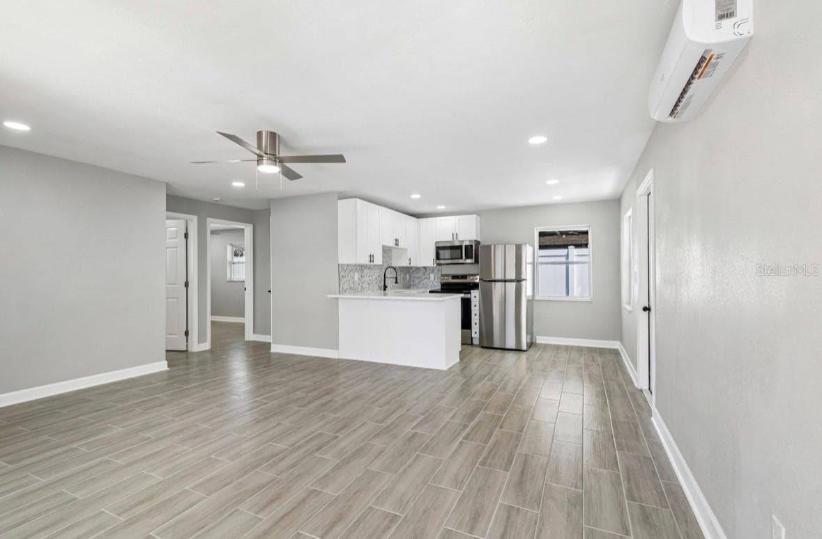 14906 BAYSHORE DRIVE — photo 12 of 54
