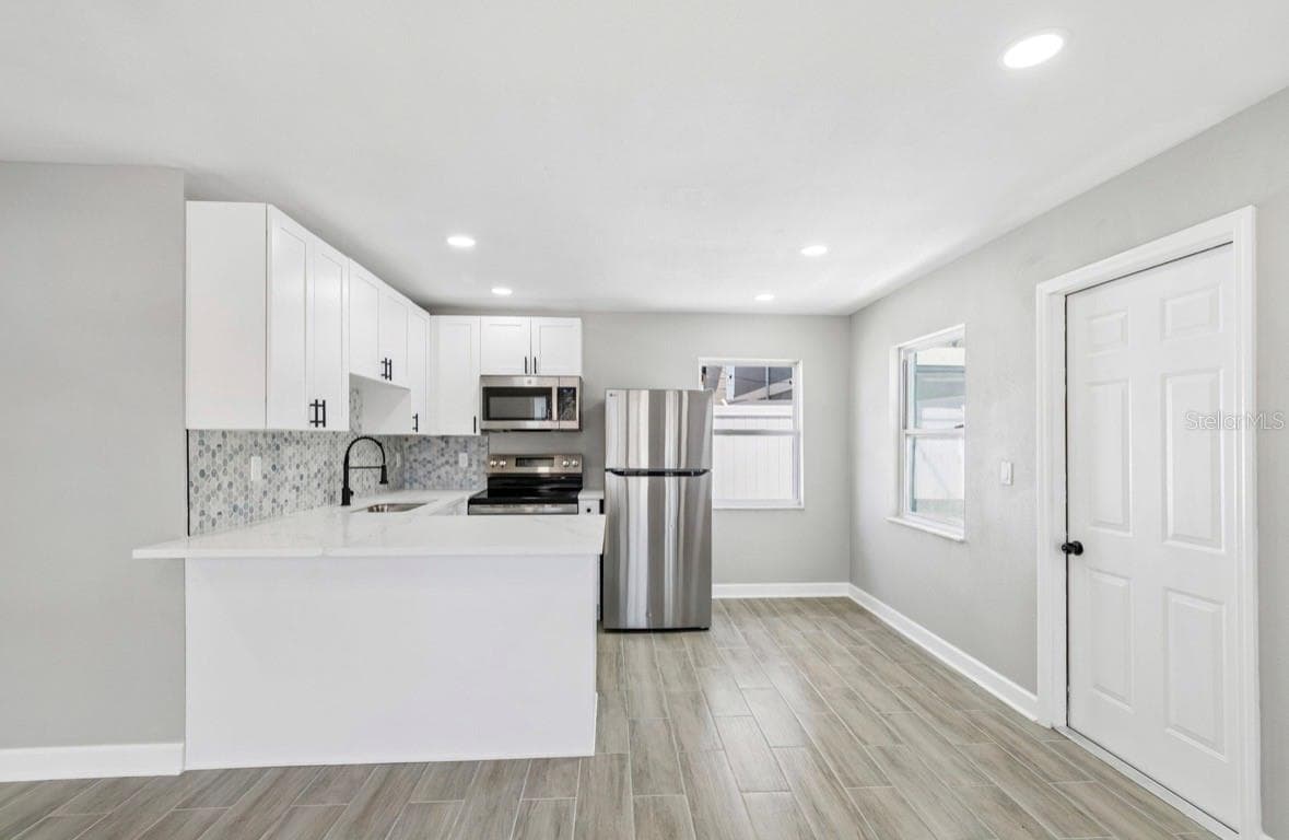 14906 BAYSHORE DRIVE — photo 7 of 54