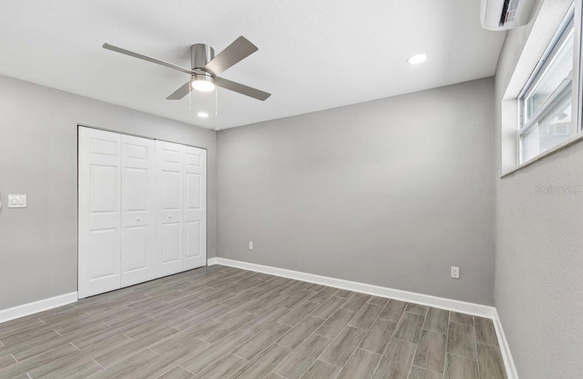 14906 BAYSHORE DRIVE — photo 18 of 54
