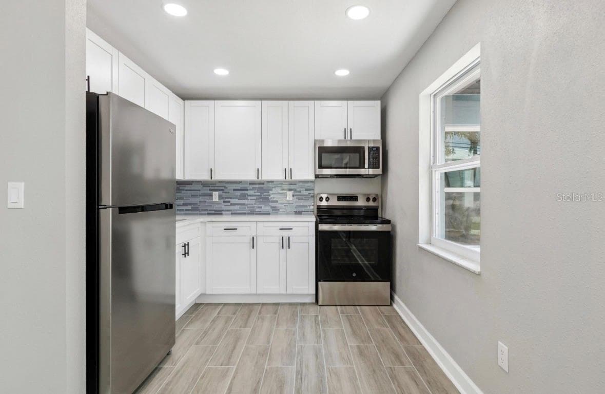 14906 BAYSHORE DRIVE — photo 25 of 54