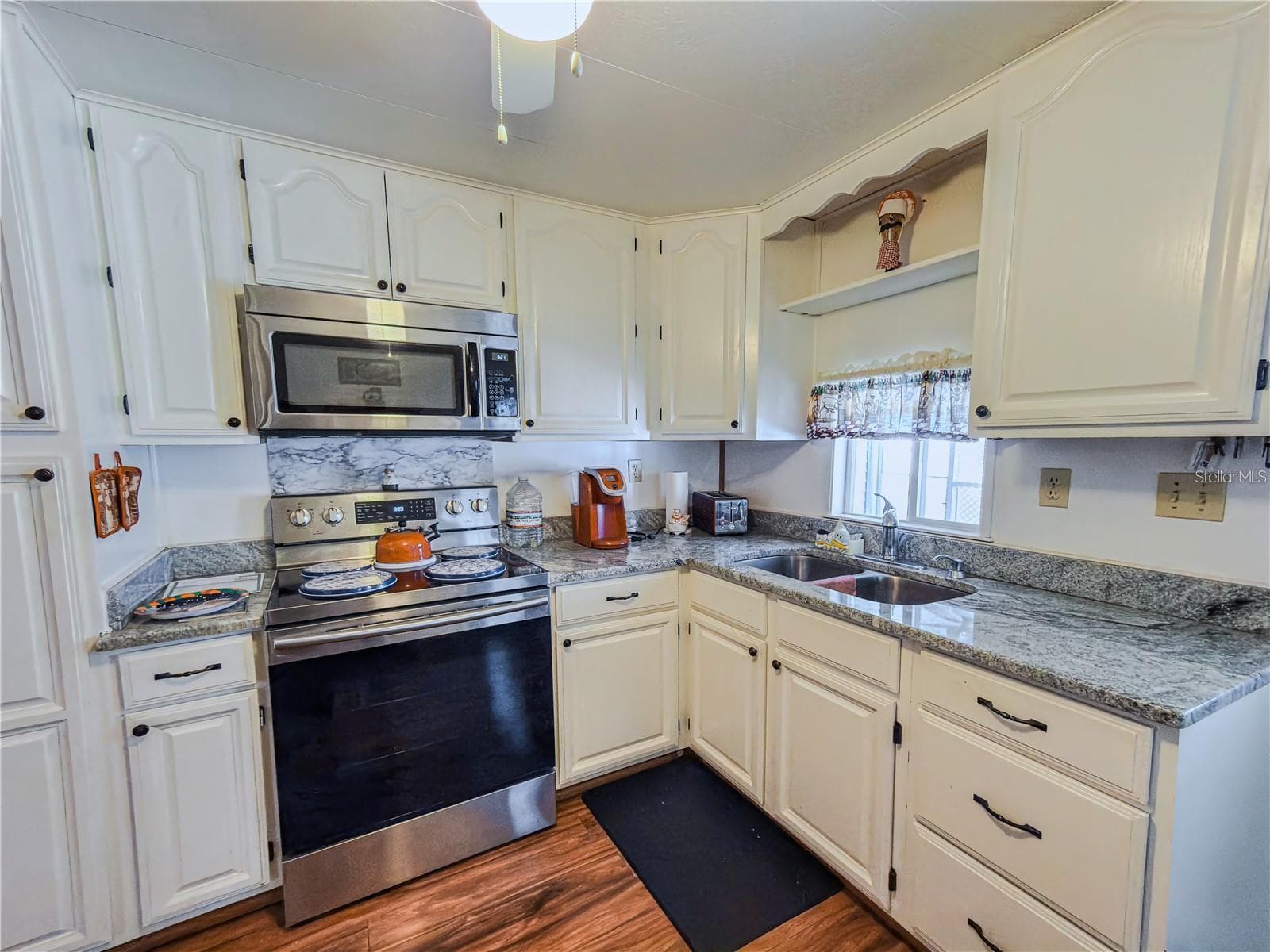 37331 HAMMOND DRIVE — photo 9 of 17