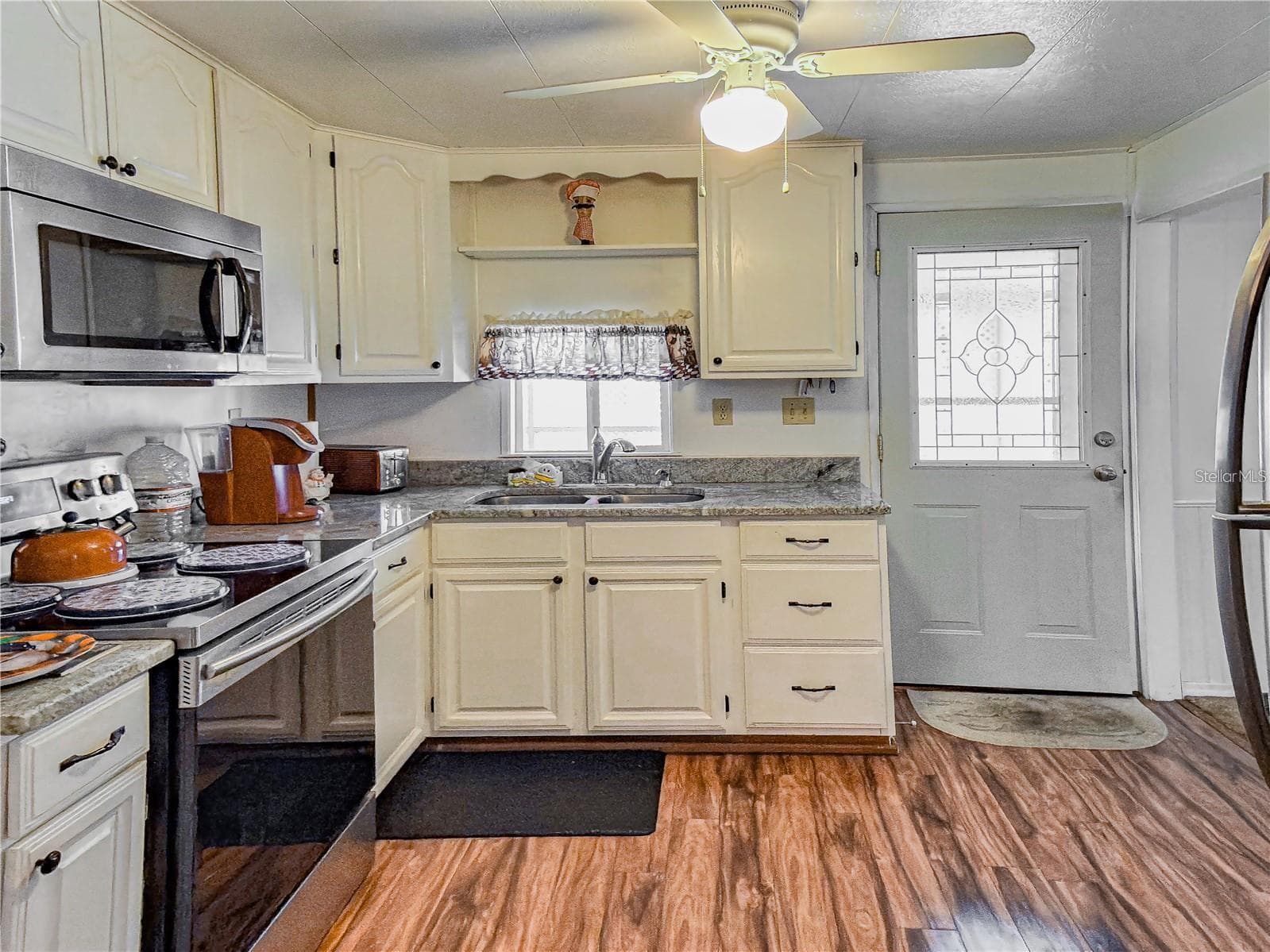 37331 HAMMOND DRIVE — photo 10 of 17