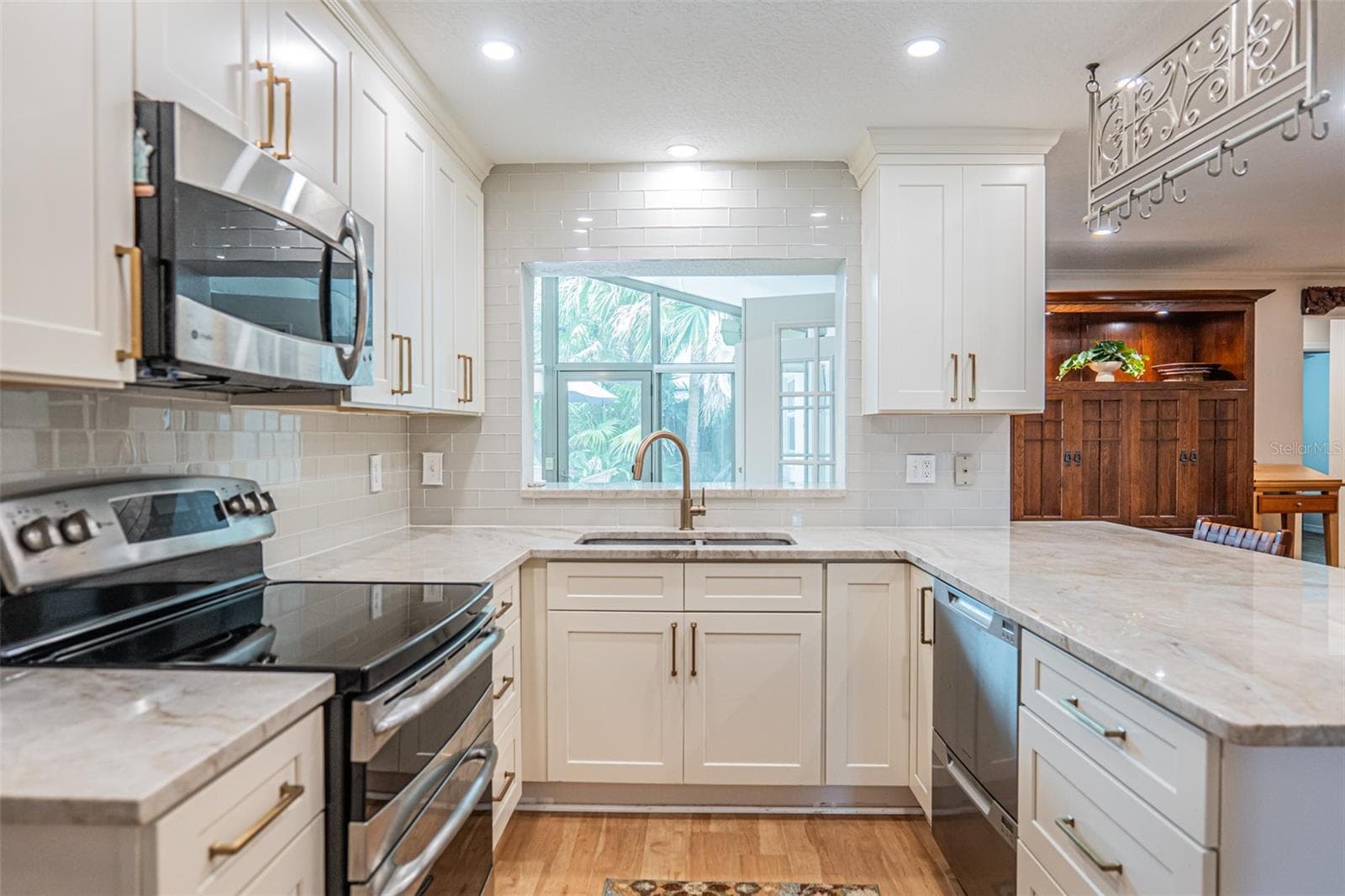 741 BROOKSIDE ROAD — photo 9 of 43