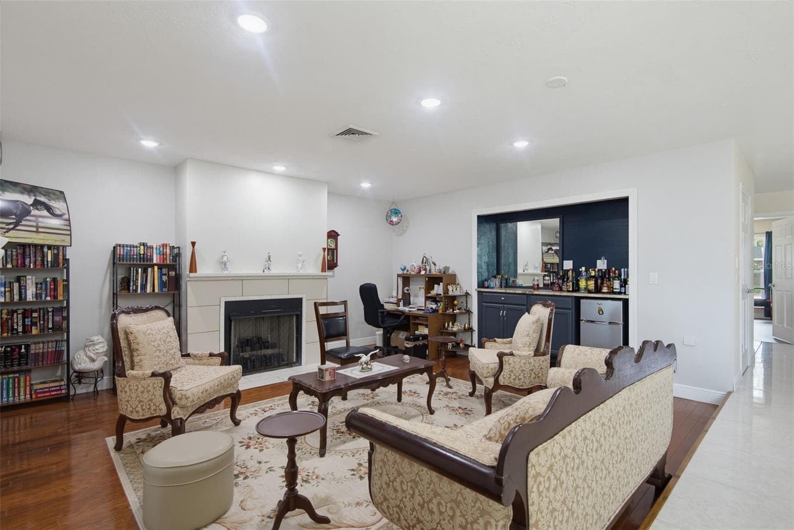 33 SANDCASTLE DRIVE — photo 23 of 89