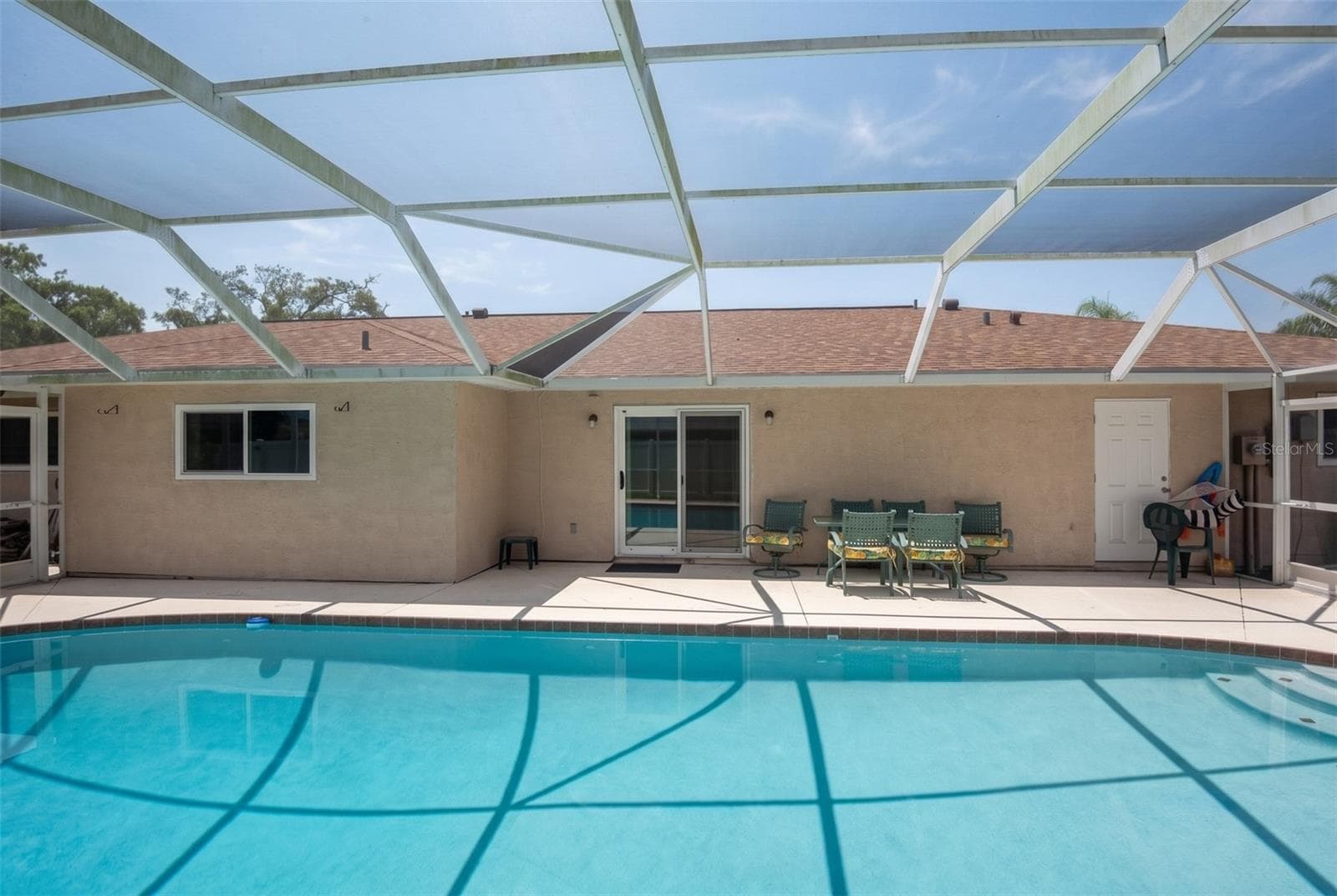 33 SANDCASTLE DRIVE — photo 48 of 89