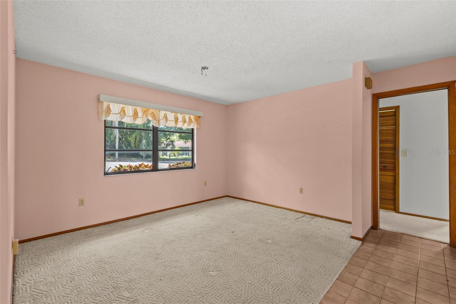 505 VILLAGE OAK DRIVE — photo 11 of 49