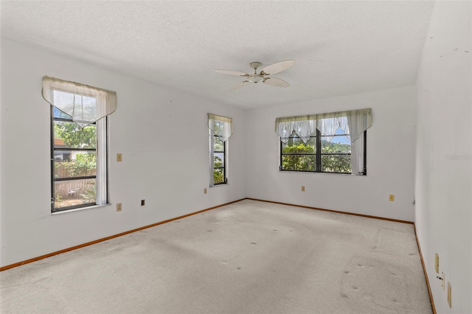 505 VILLAGE OAK DRIVE — photo 26 of 49