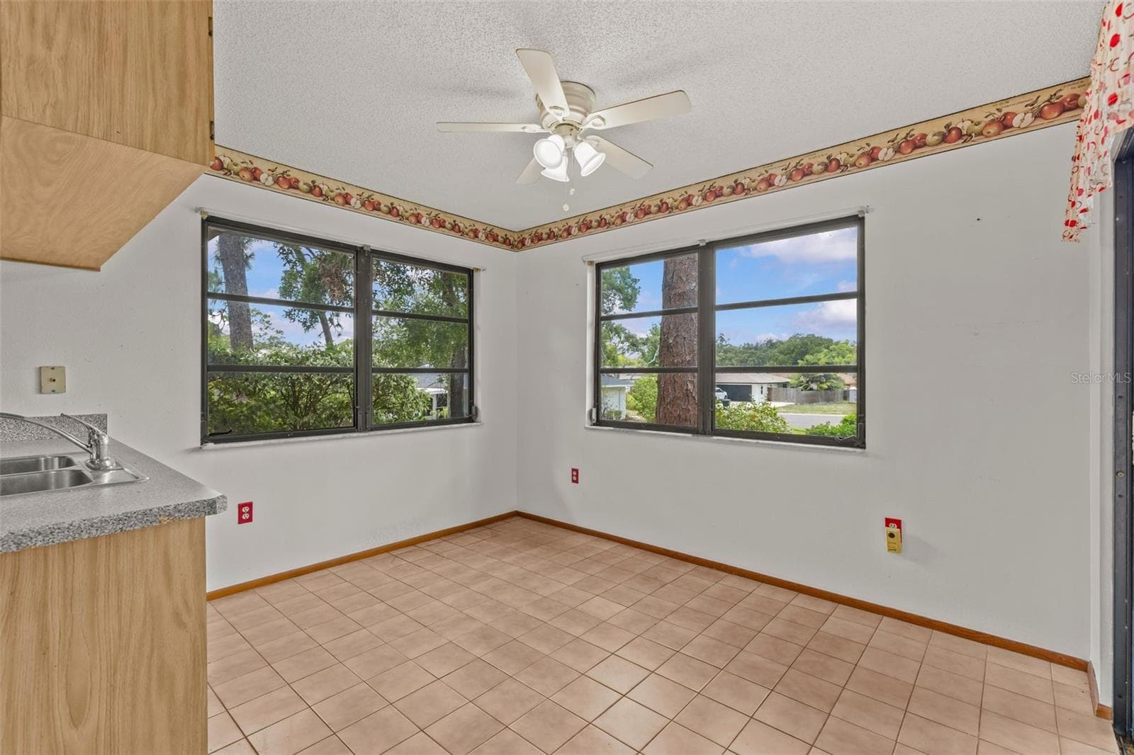 505 VILLAGE OAK DRIVE — photo 16 of 49