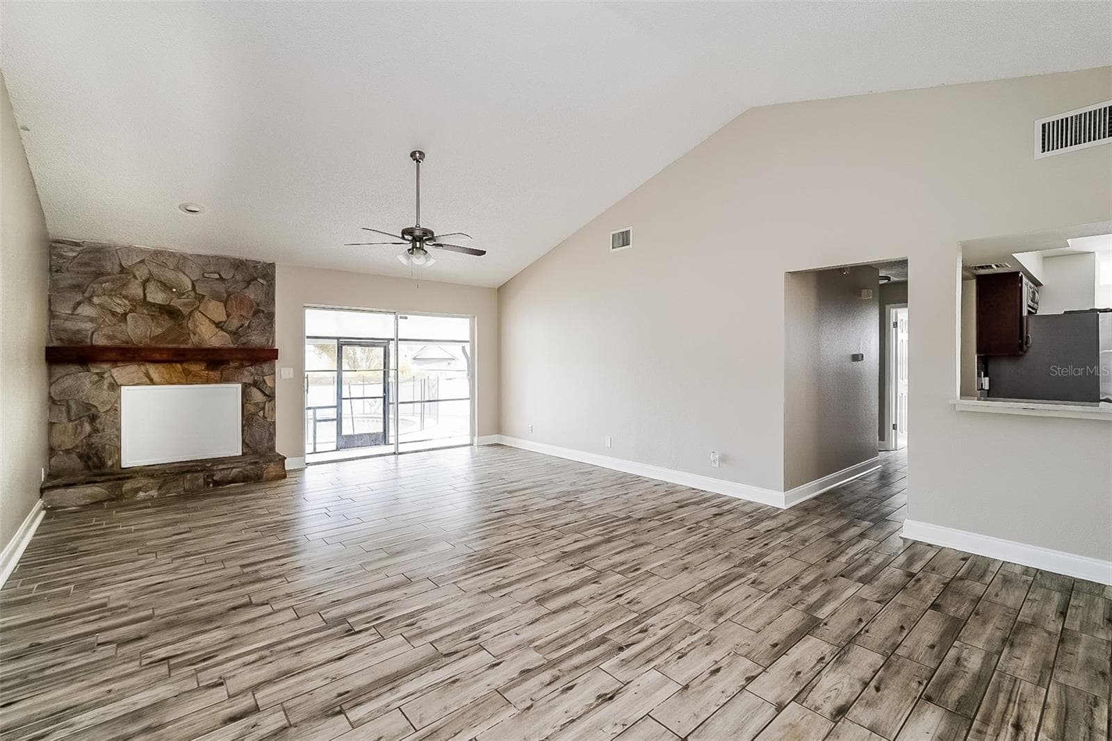 1019 RIDGEFIELD DRIVE — photo 3 of 16