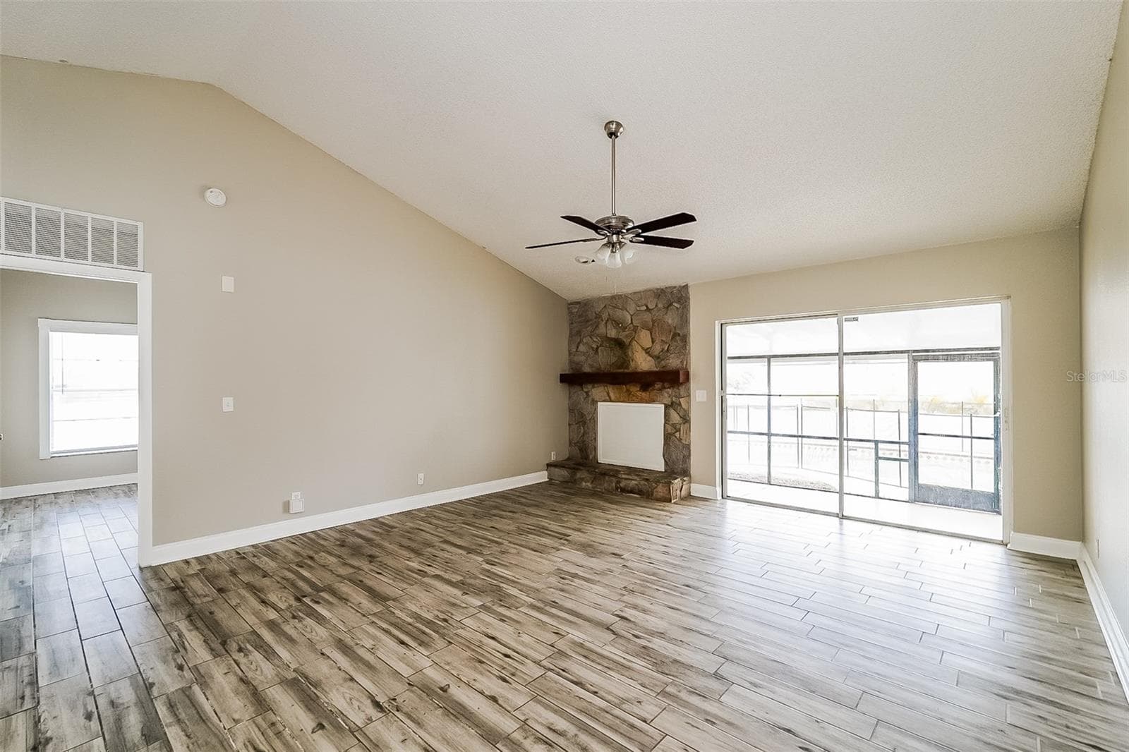 1019 RIDGEFIELD DRIVE — photo 2 of 16