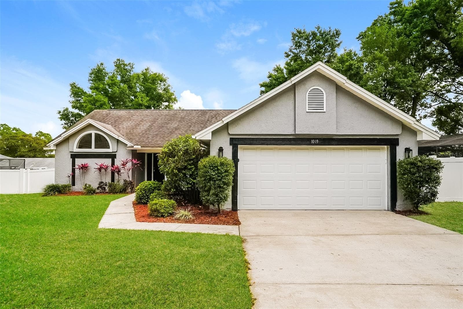1019 RIDGEFIELD DRIVE — photo 1 of 16