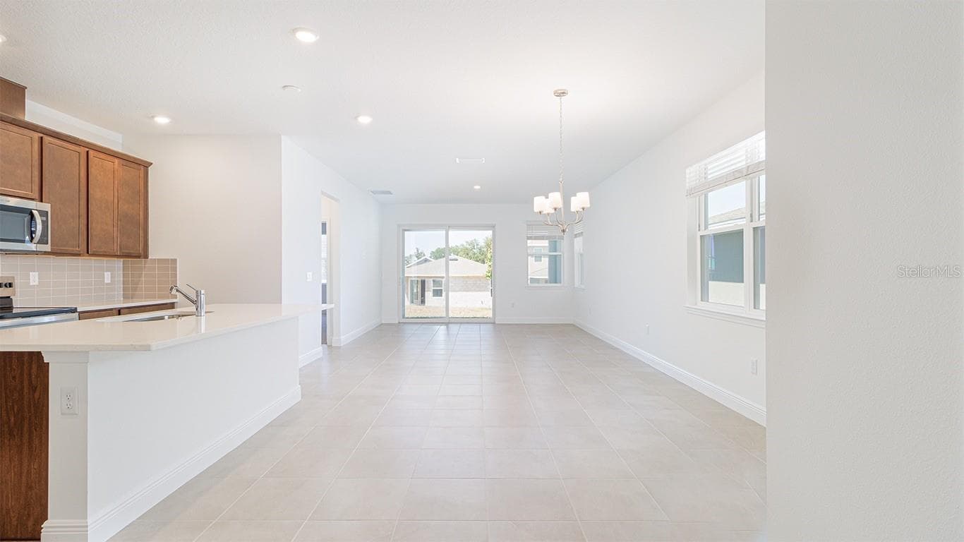 2144 SUNSHINE PEAK DRIVE — photo 4 of 23