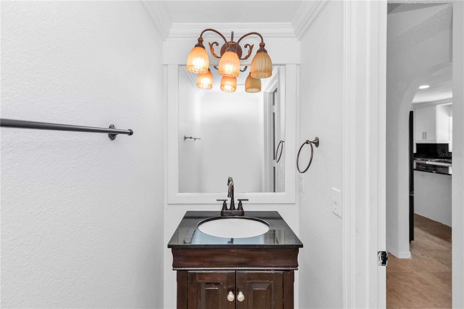 145 HARTWOOD STREET — photo 13 of 41