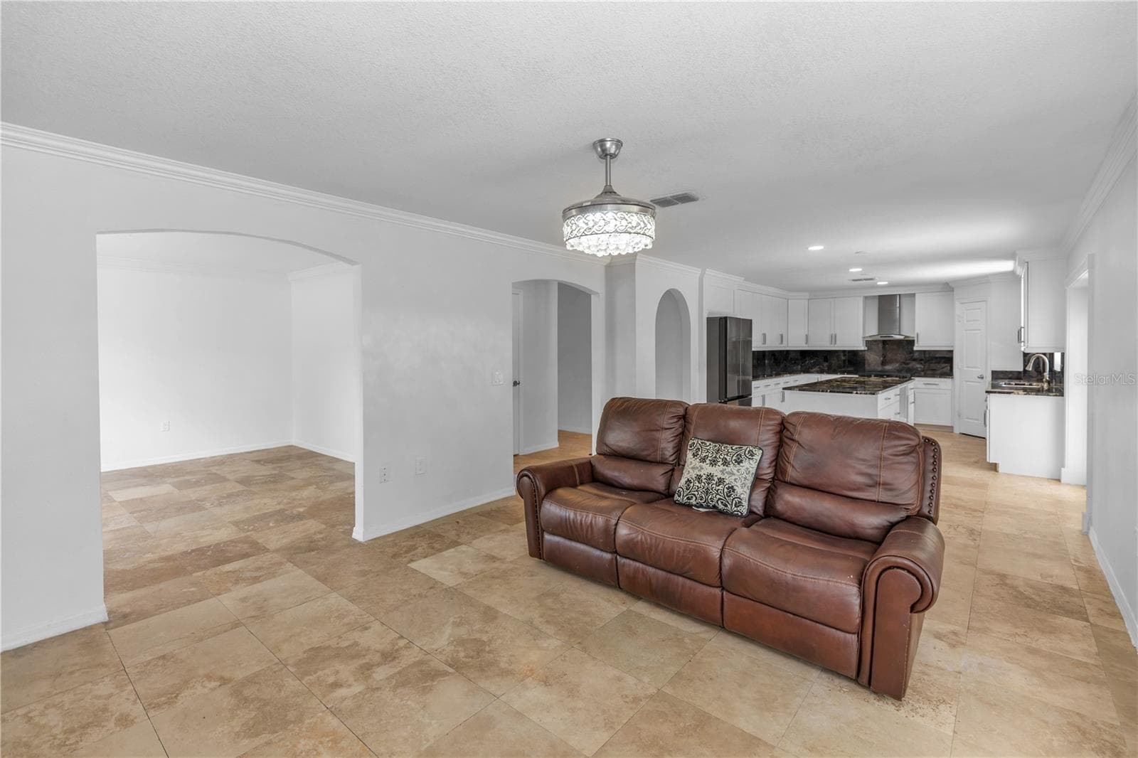 145 HARTWOOD STREET — photo 10 of 41