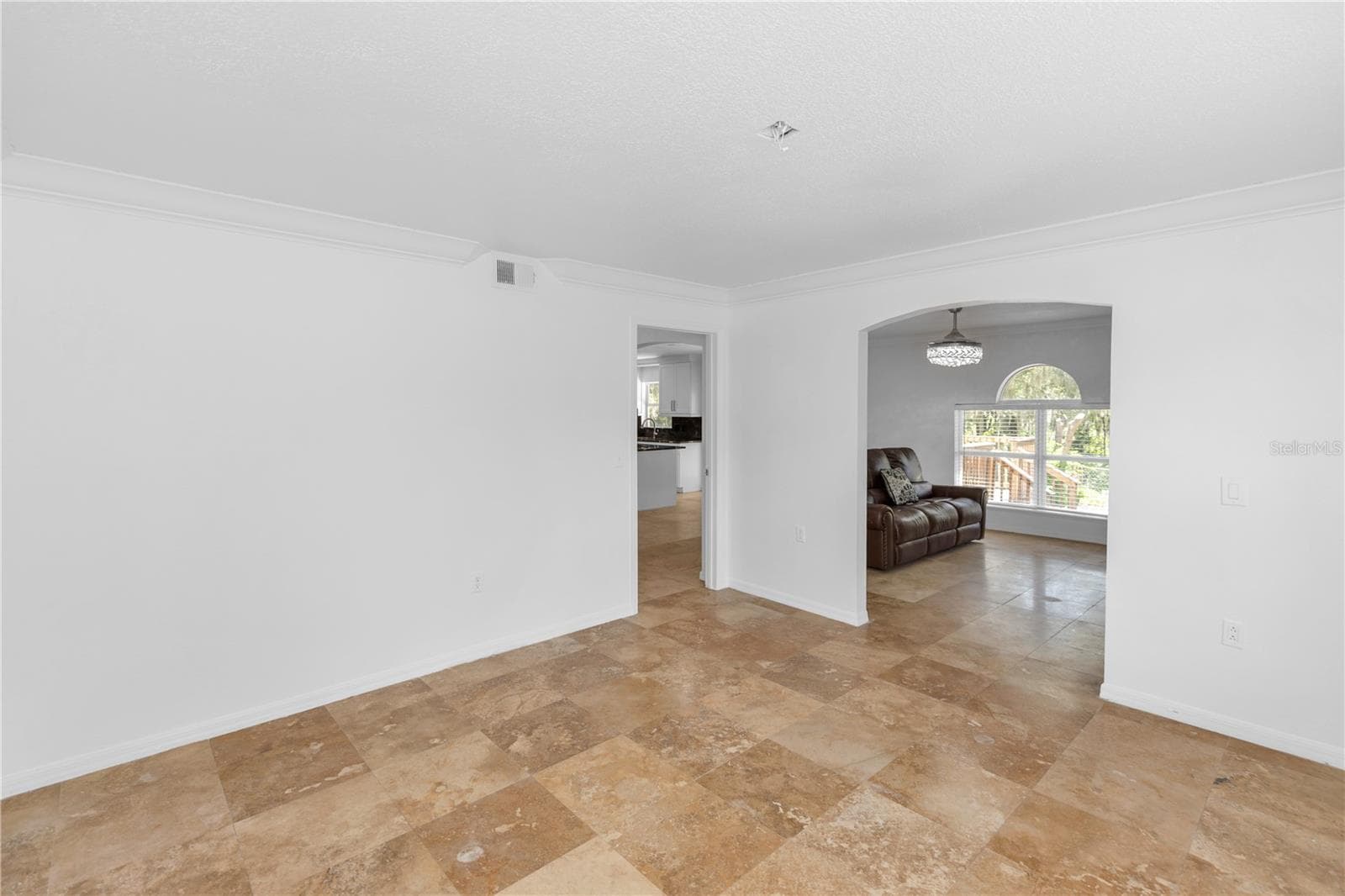 145 HARTWOOD STREET — photo 12 of 41