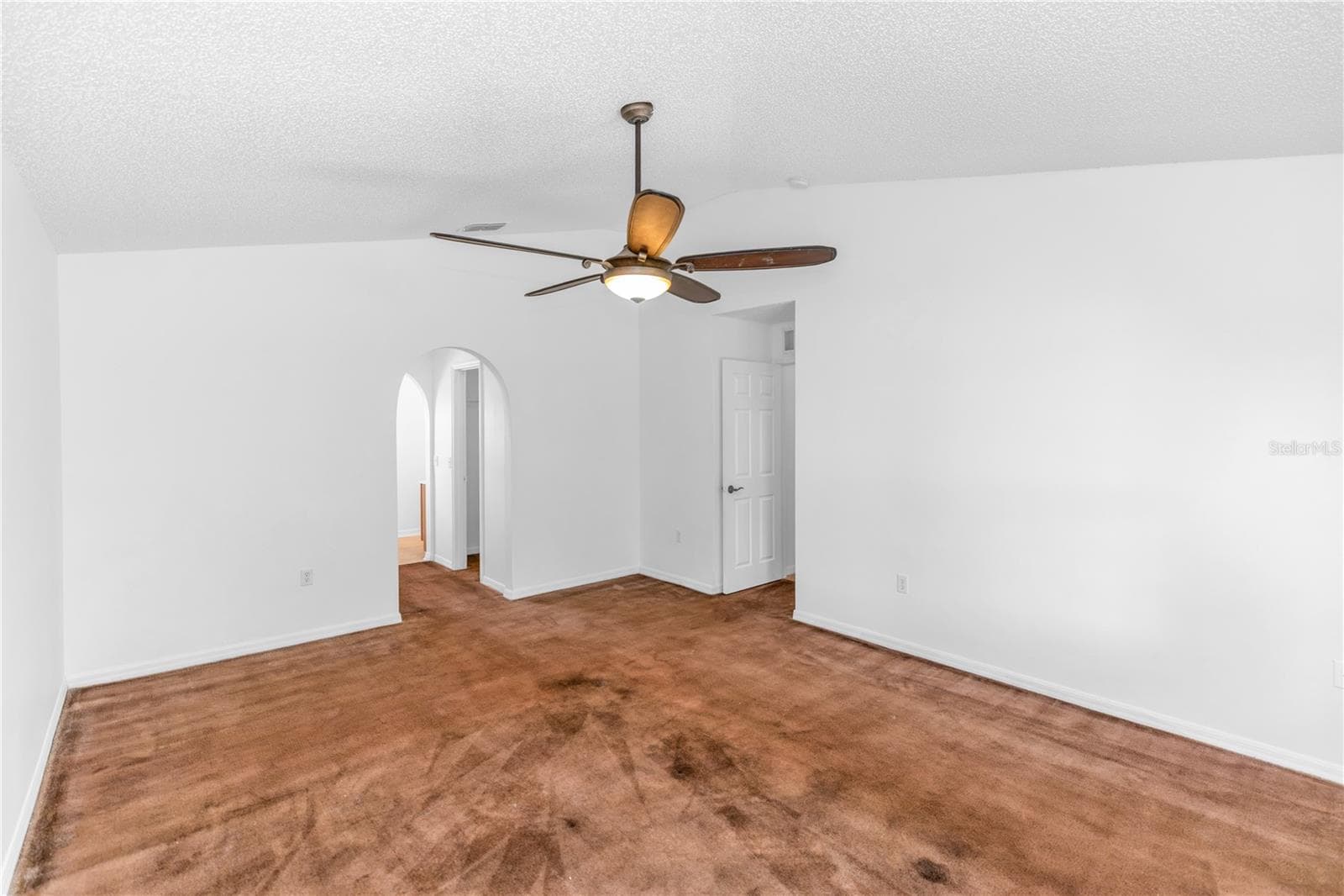 145 HARTWOOD STREET — photo 24 of 41