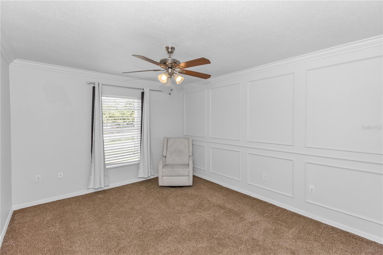 145 HARTWOOD STREET — photo 17 of 41