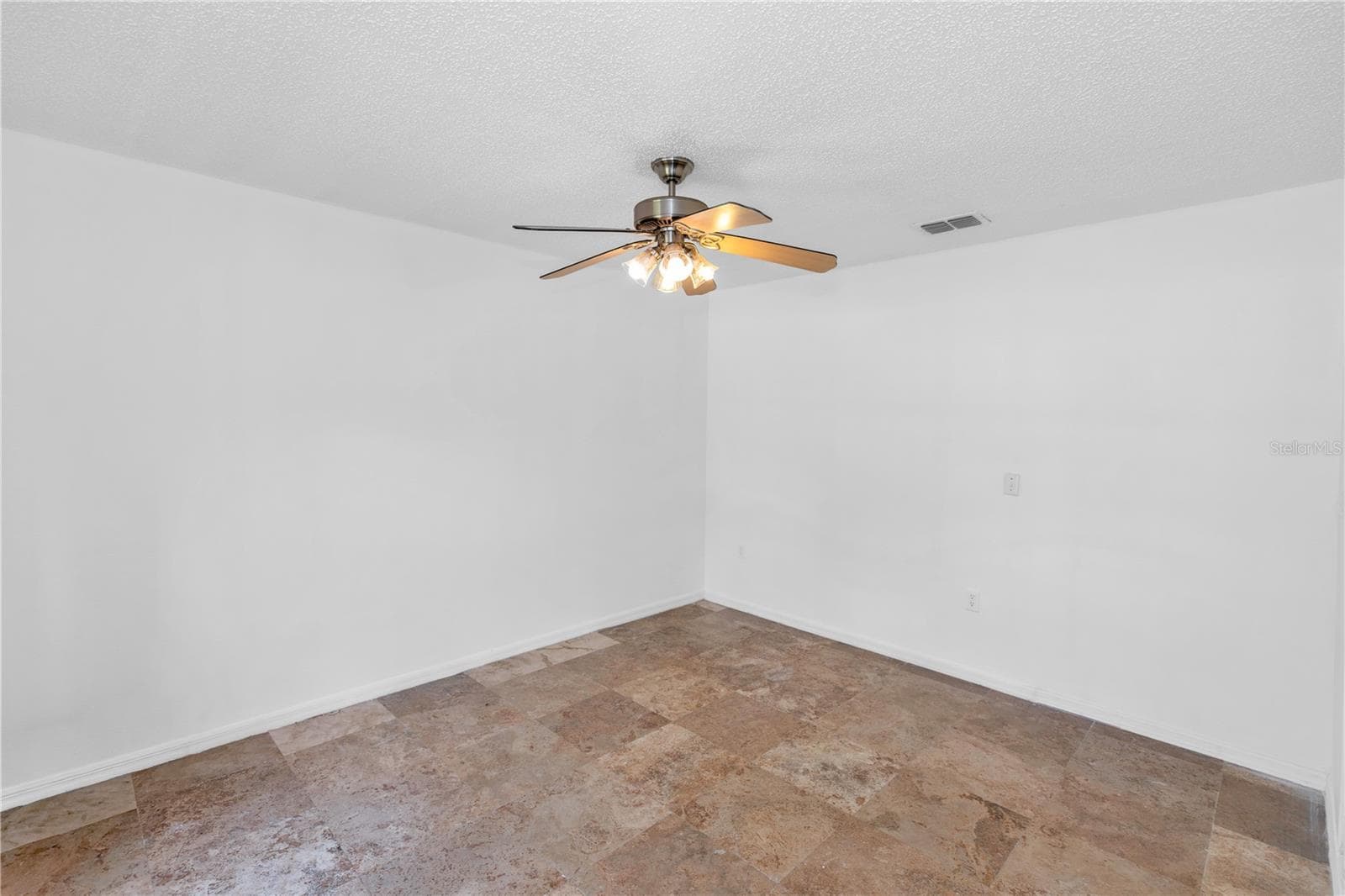 145 HARTWOOD STREET — photo 14 of 41