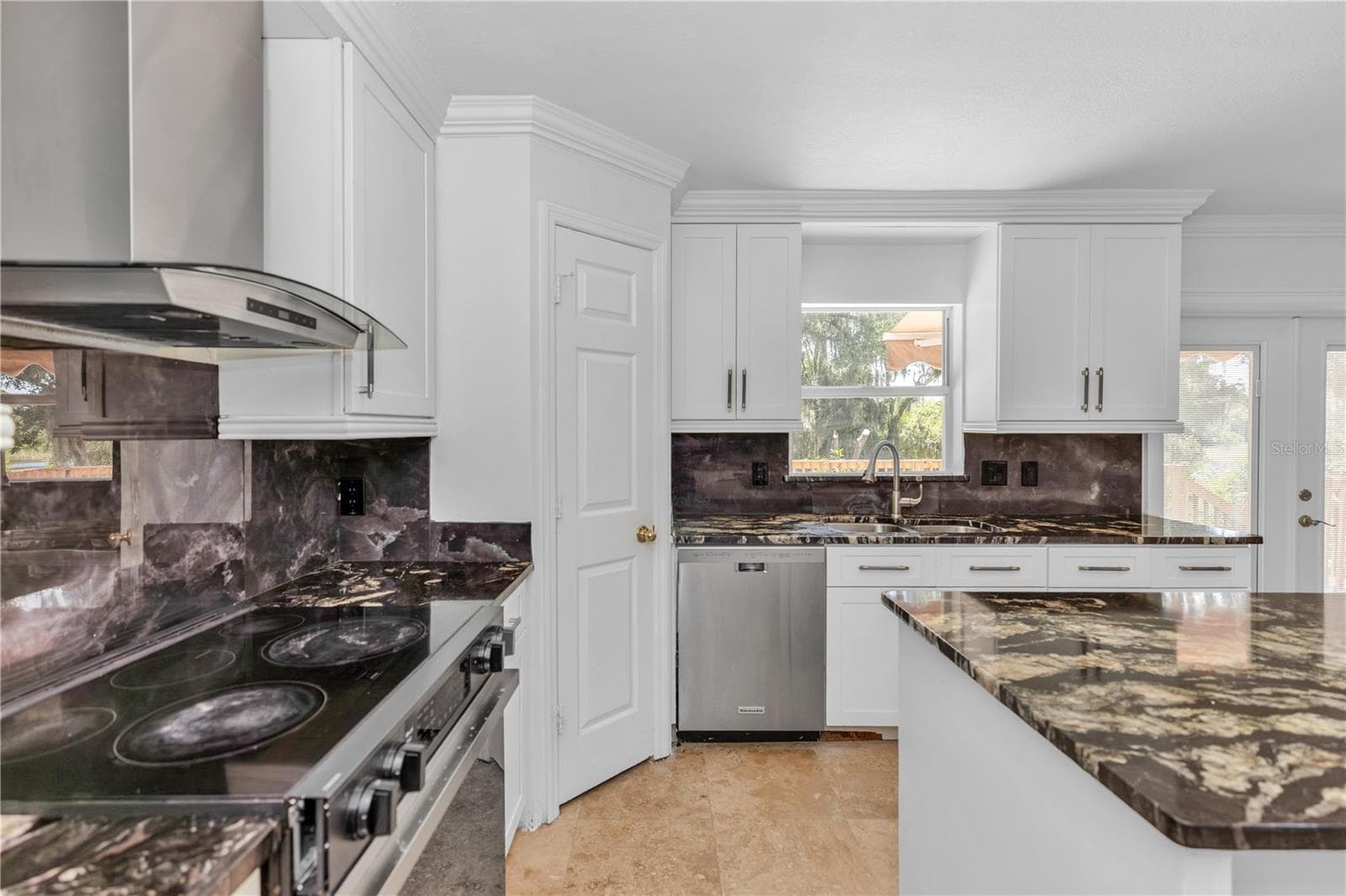 145 HARTWOOD STREET — photo 8 of 41