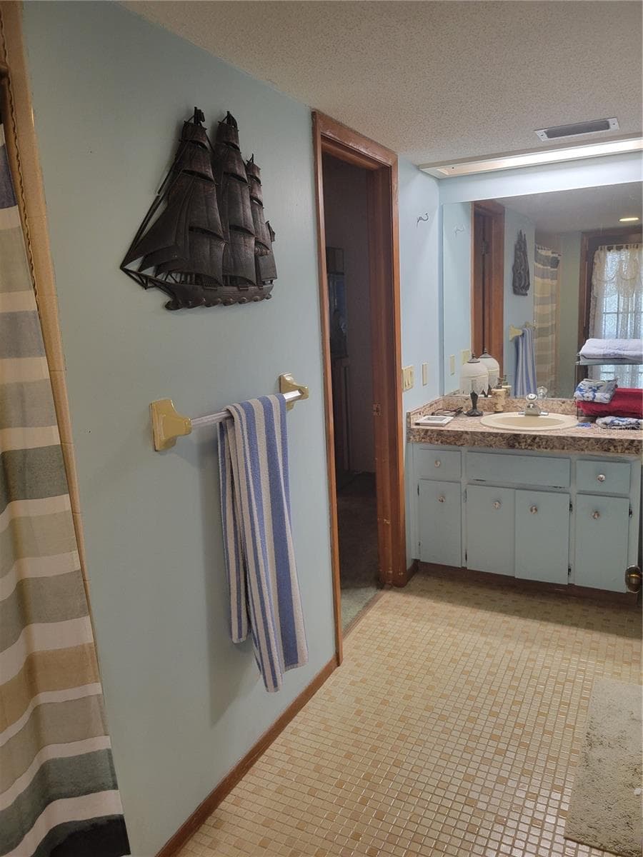 8962 JENA ROAD — photo 23 of 40