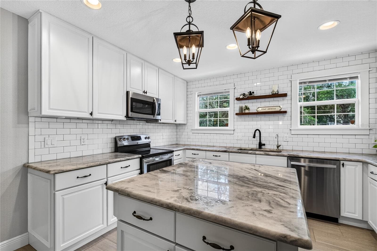 102 CLAYTON STREET — photo 12 of 50