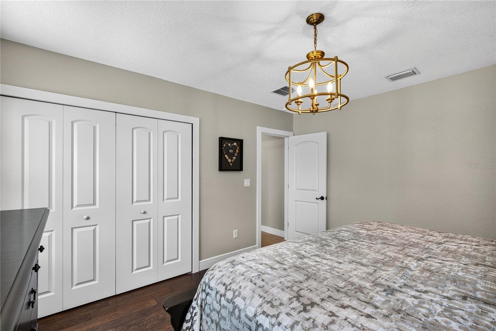 102 CLAYTON STREET — photo 16 of 50