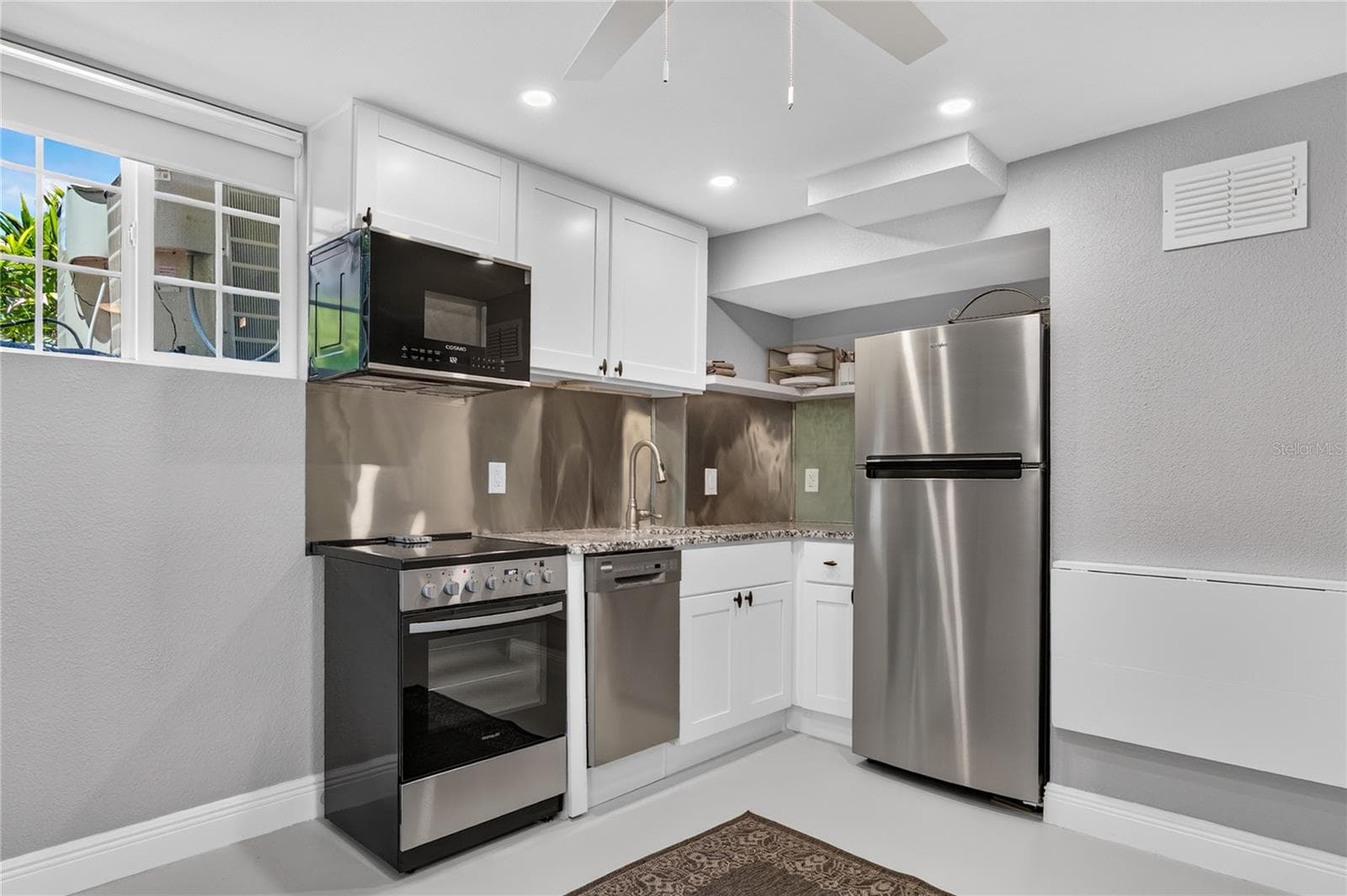 102 CLAYTON STREET — photo 30 of 50