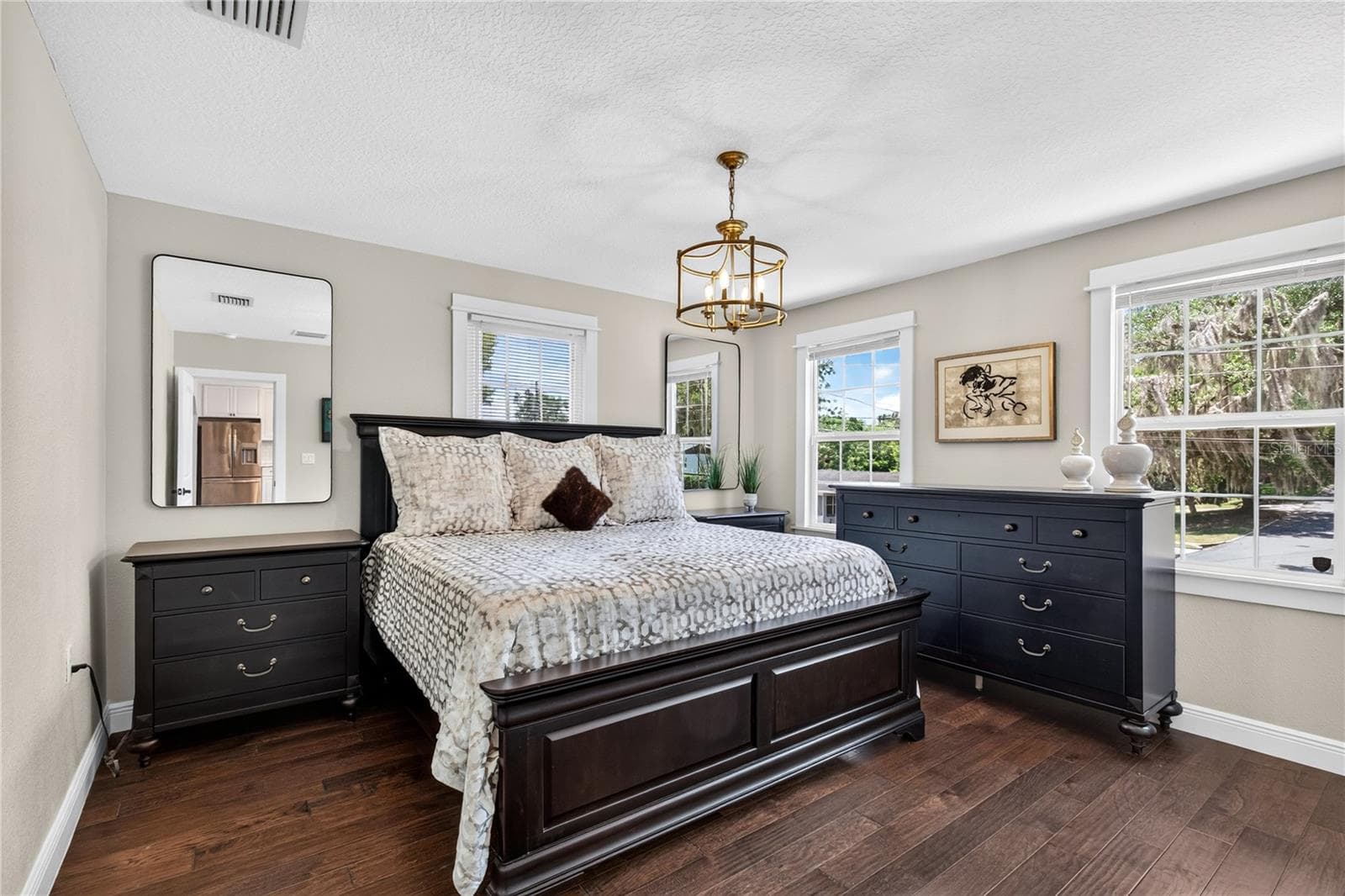 102 CLAYTON STREET — photo 15 of 50