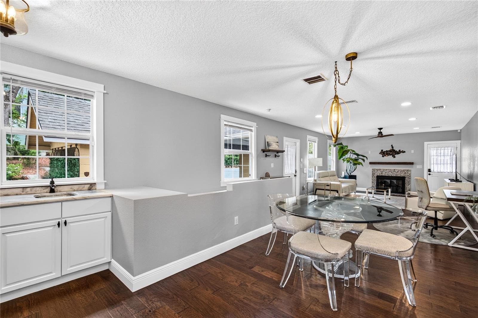 102 CLAYTON STREET — photo 11 of 50