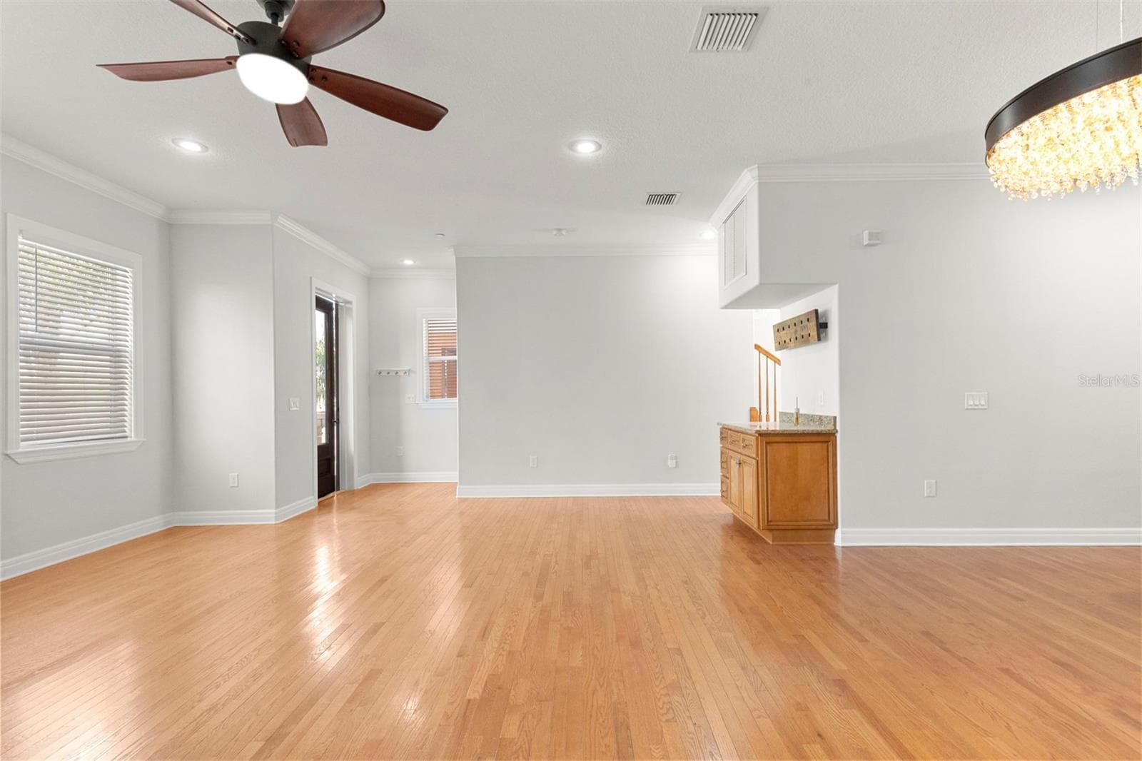 905 VILLA VENICIA WAY — photo 16 of 55