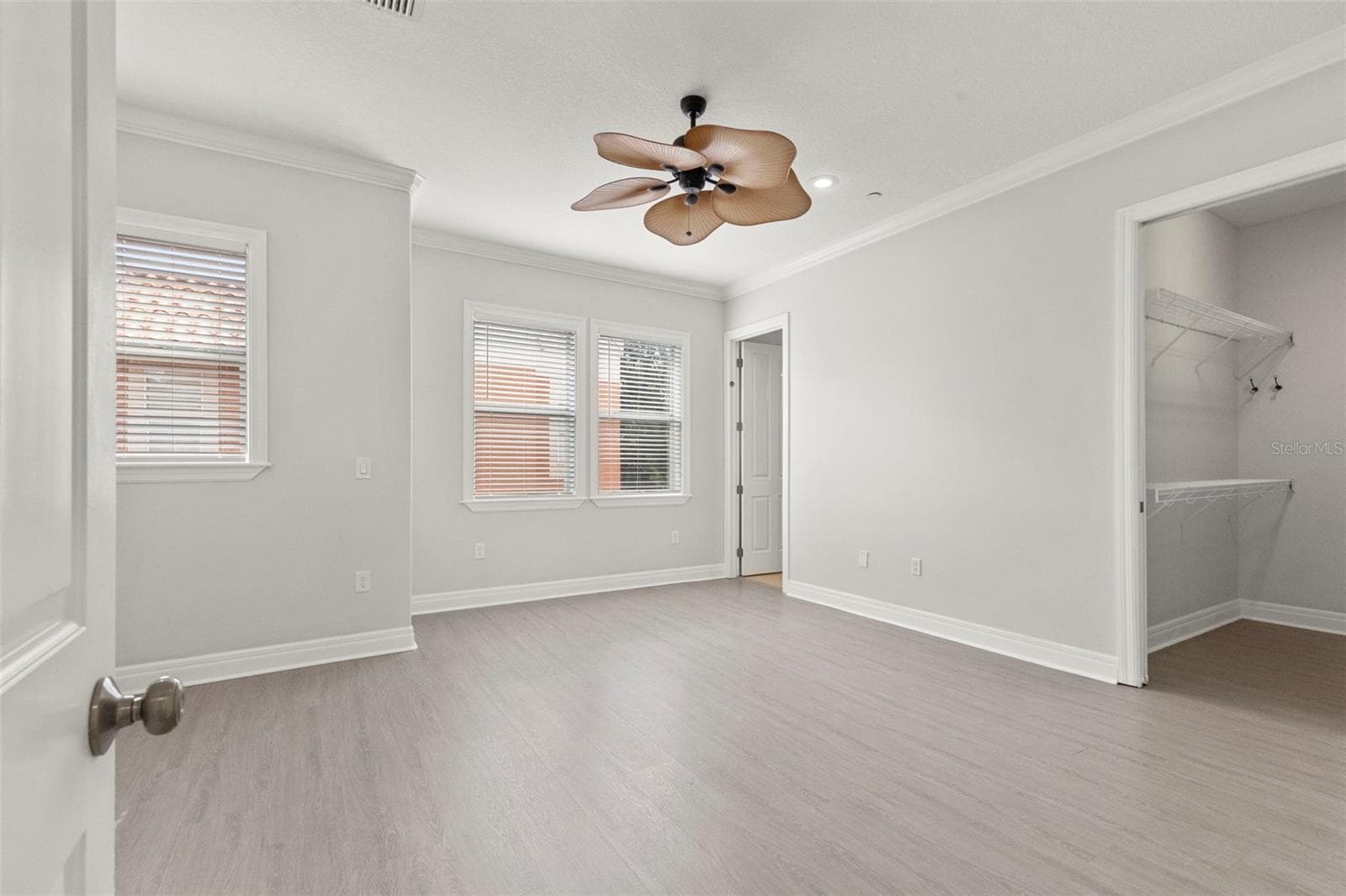 905 VILLA VENICIA WAY — photo 23 of 55