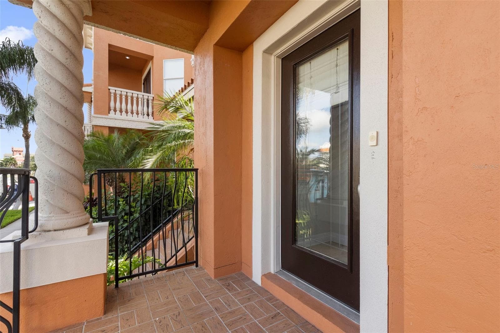 905 VILLA VENICIA WAY — photo 6 of 55