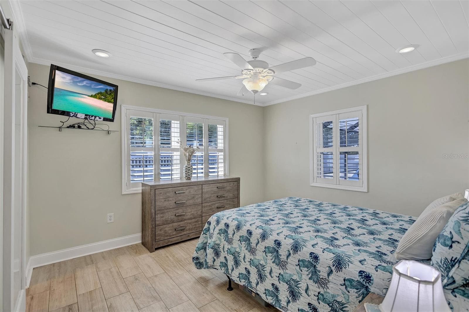 302 MAYO STREET — photo 23 of 44