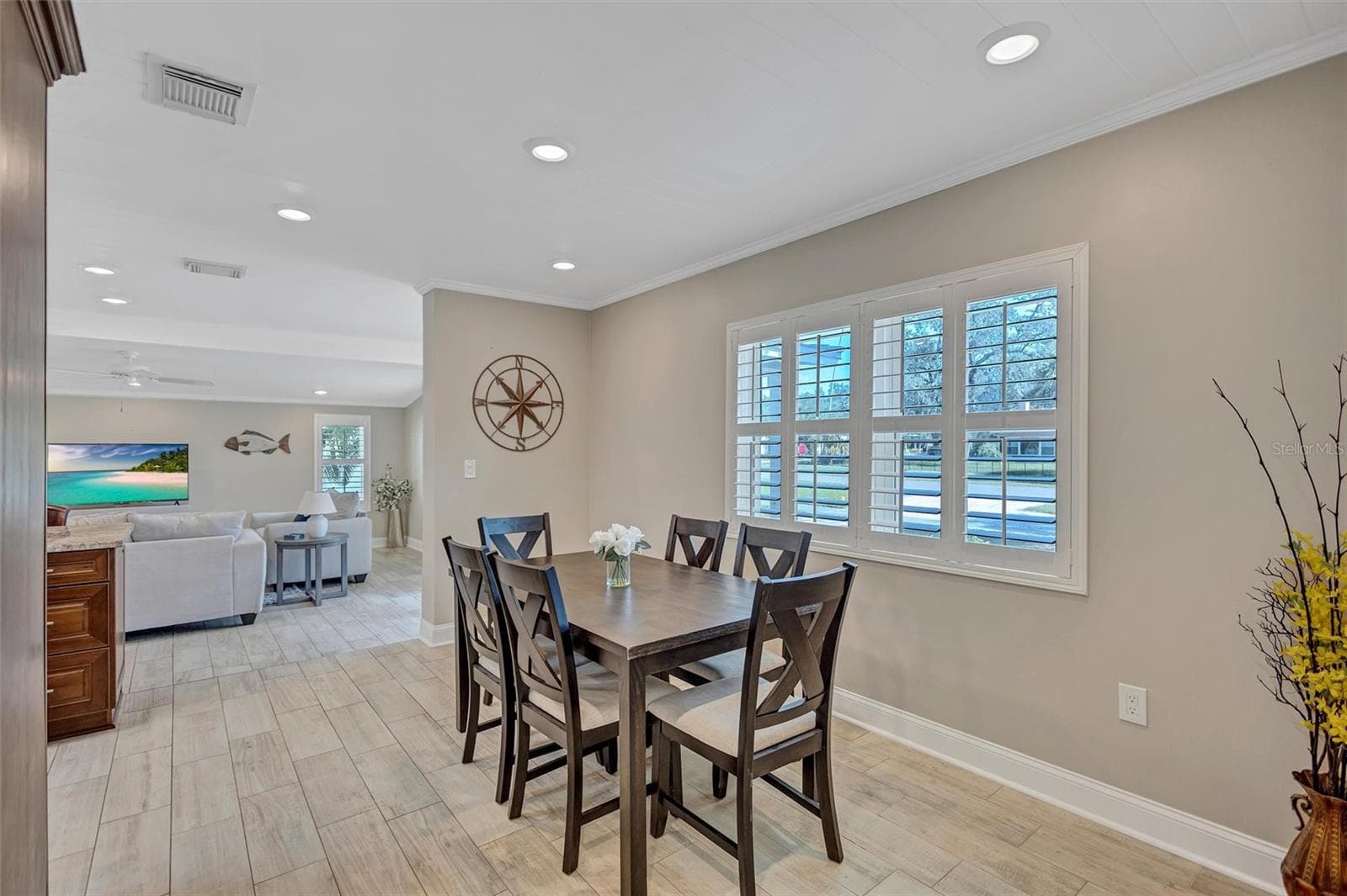 302 MAYO STREET — photo 13 of 44