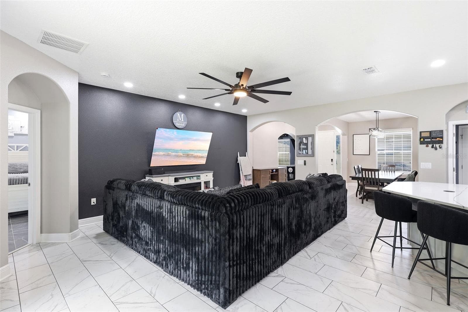 1346 LAKE BATON DRIVE — photo 11 of 33