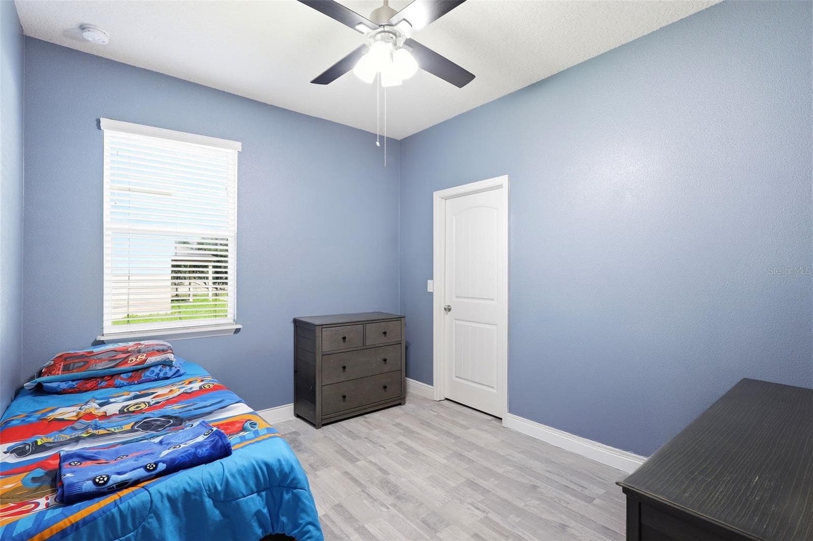 1346 LAKE BATON DRIVE — photo 27 of 33