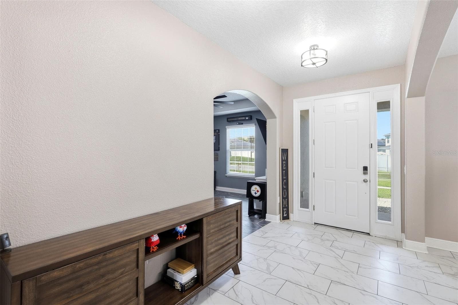 1346 LAKE BATON DRIVE — photo 3 of 33