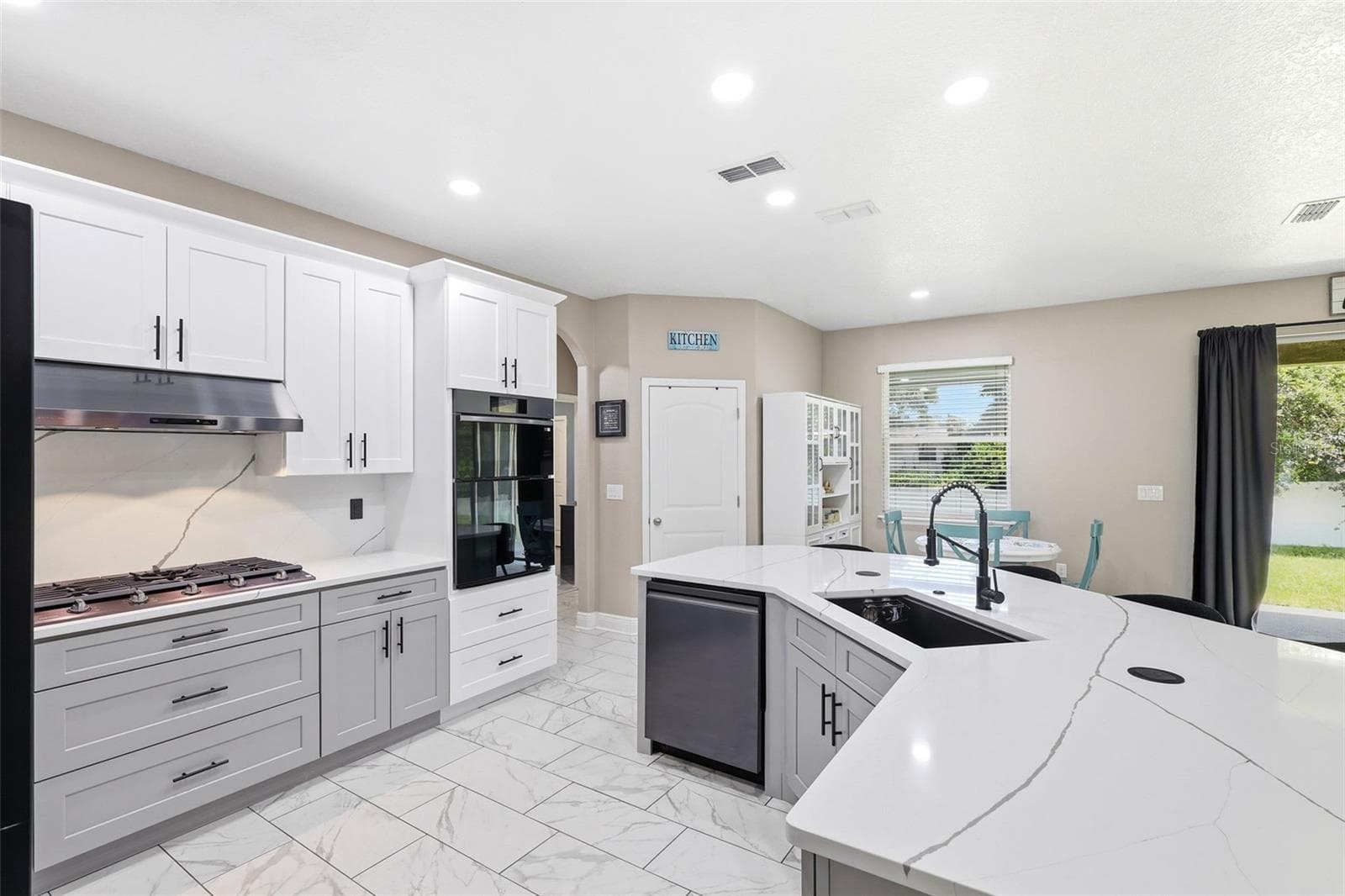 1346 LAKE BATON DRIVE — photo 15 of 33