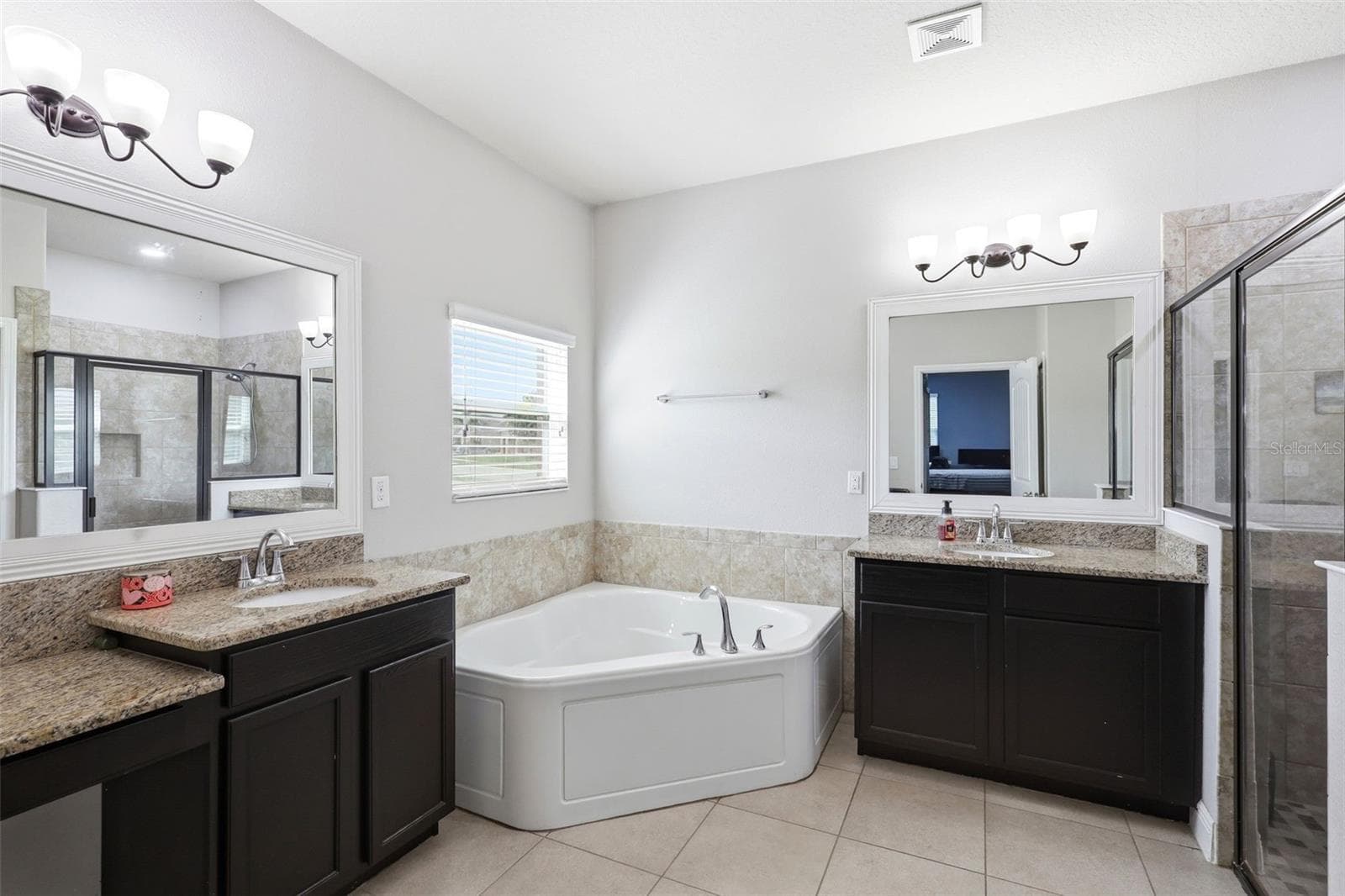 1346 LAKE BATON DRIVE — photo 21 of 33