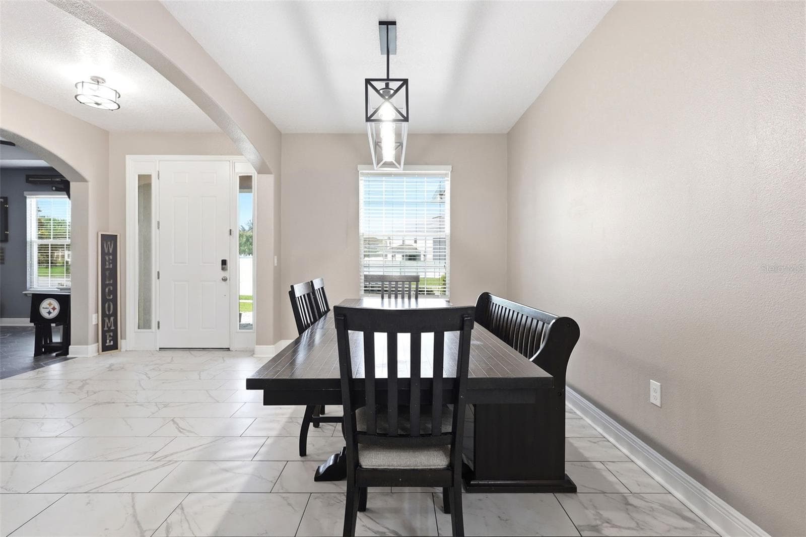 1346 LAKE BATON DRIVE — photo 4 of 33