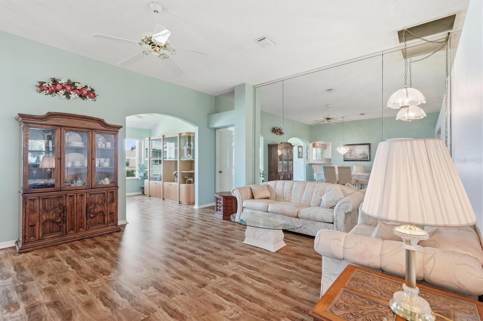 1260 GRANADA COURT — photo 11 of 52